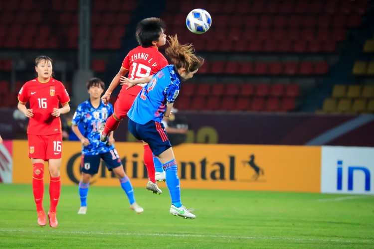 日本女足中场：亚洲杯失利因求胜欲不够，中国女足抓机会很强