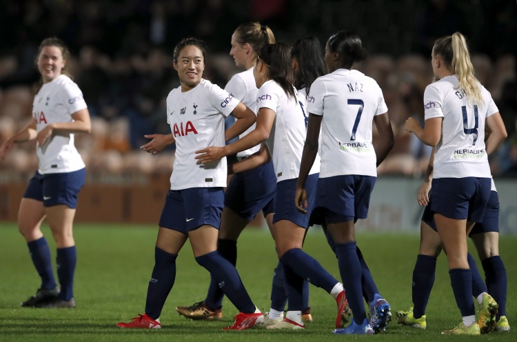 电讯报：英女超球员年薪在2万-25万英镑之间