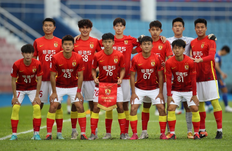 广州队新赛季一线队超20人出自足校，青训质量面临考验