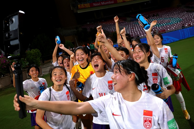 FIFA官网盛赞U17女足国门刘晨：冷酷的她帮助中国站上新高度