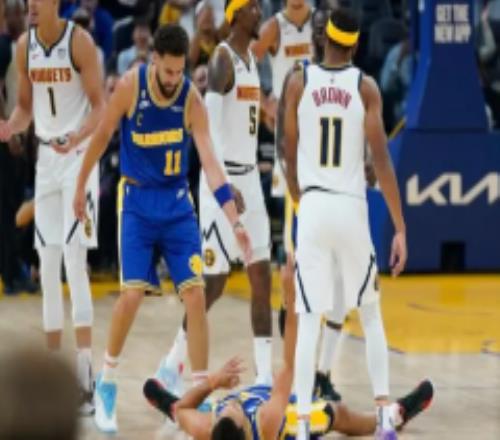 NBA常规赛掘金VS勇士全场录像回放 约基奇三双率队取胜 库里连中三分