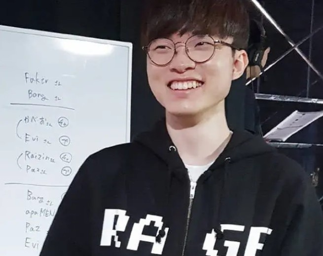 好学！Faker：看了很多LPL比赛 MSI时感受到RNG运营非常好