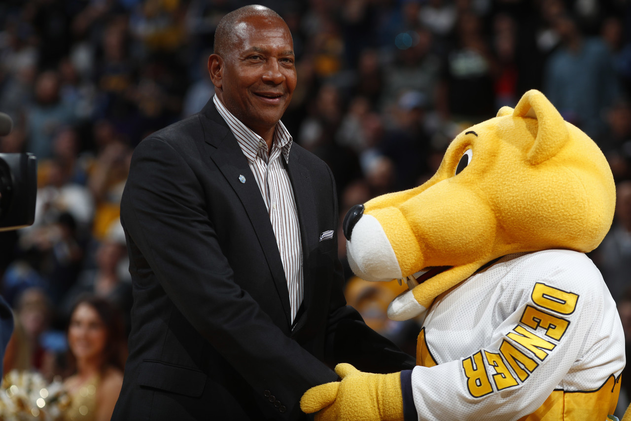 掘金官推:80年代得分最多的球员是英格利什 他甚至未入选NBA75大