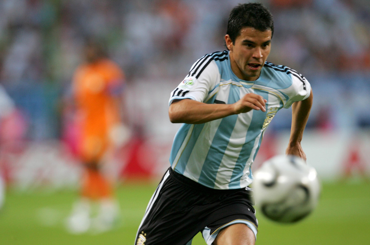 记者：阿根廷06世界杯阵容中，已有13名球员担任了教练
