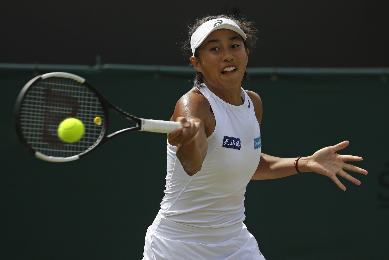 WTA诺丁汉站迈雅单双打成就双冠王 张帅夺生涯第12座女双冠军