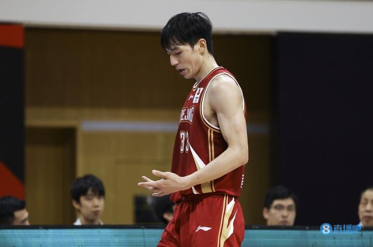 吴前CBA生涯三分命中数追平张劲松 升至历史第23位