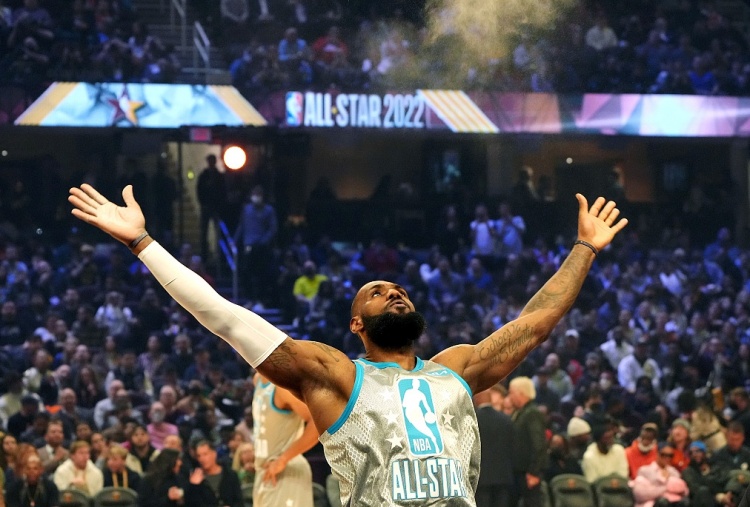 詹姆斯：我一直都是NBA的招牌球员 有责任将它变得更好