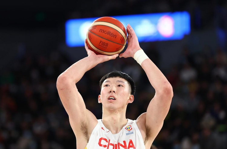 马健：中国男篮决胜局瞬间崩盘 看着这失误和节奏很纠结啊